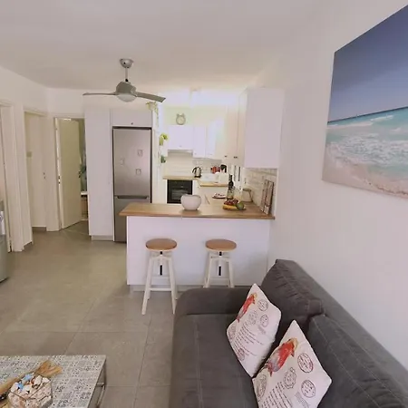 Kapparis Symphony Apartment *